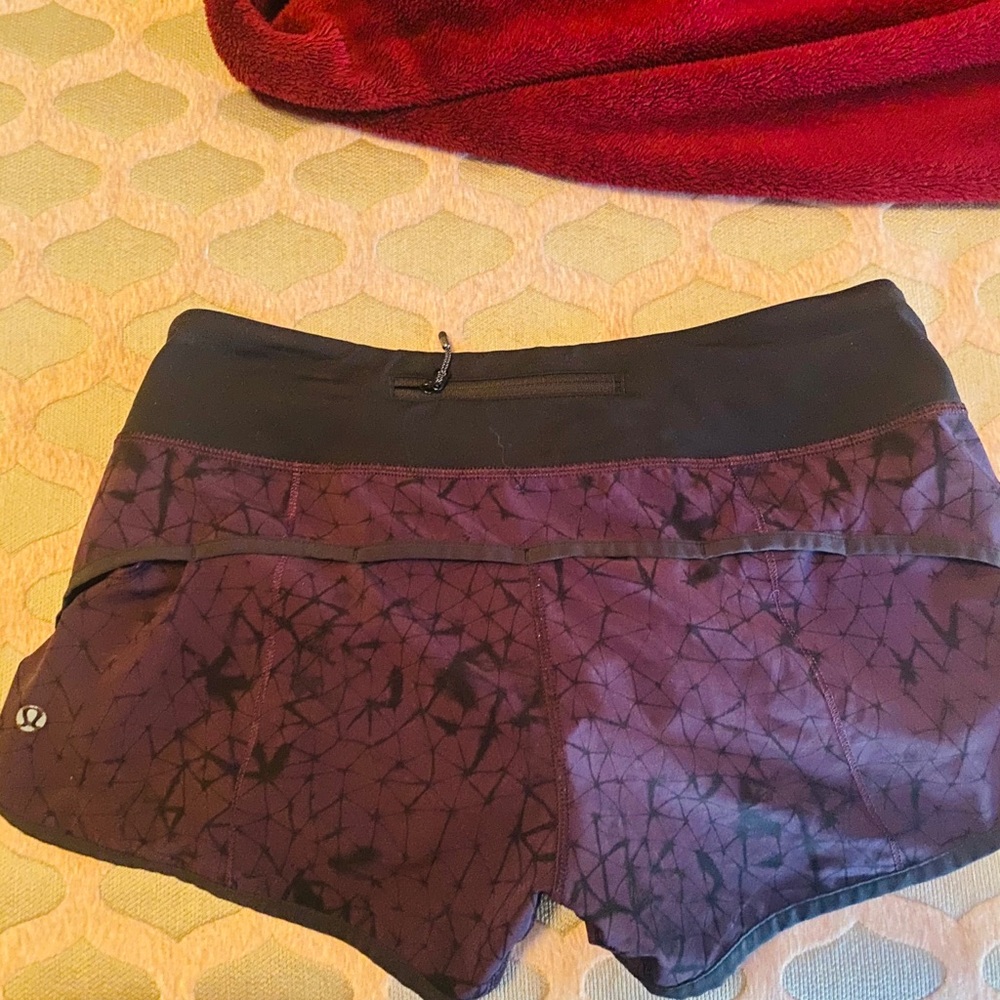 Lulu lemon shorts size 6